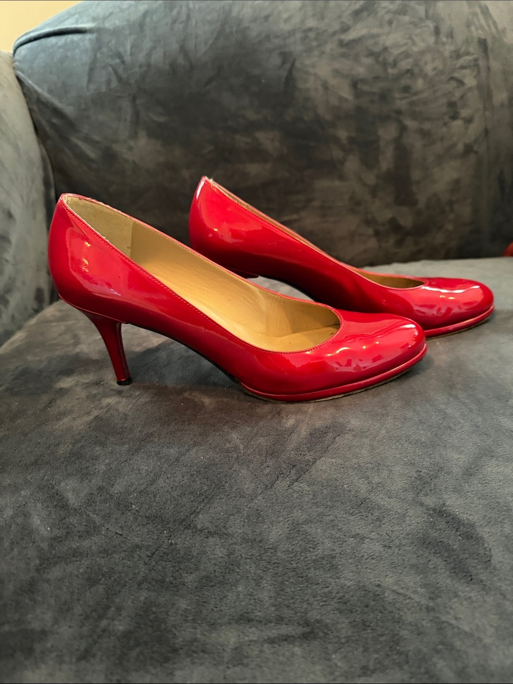 Stuart Whitman Red Patent Leather Mid-Heel Pumps - Women's Classic Court Shoes
